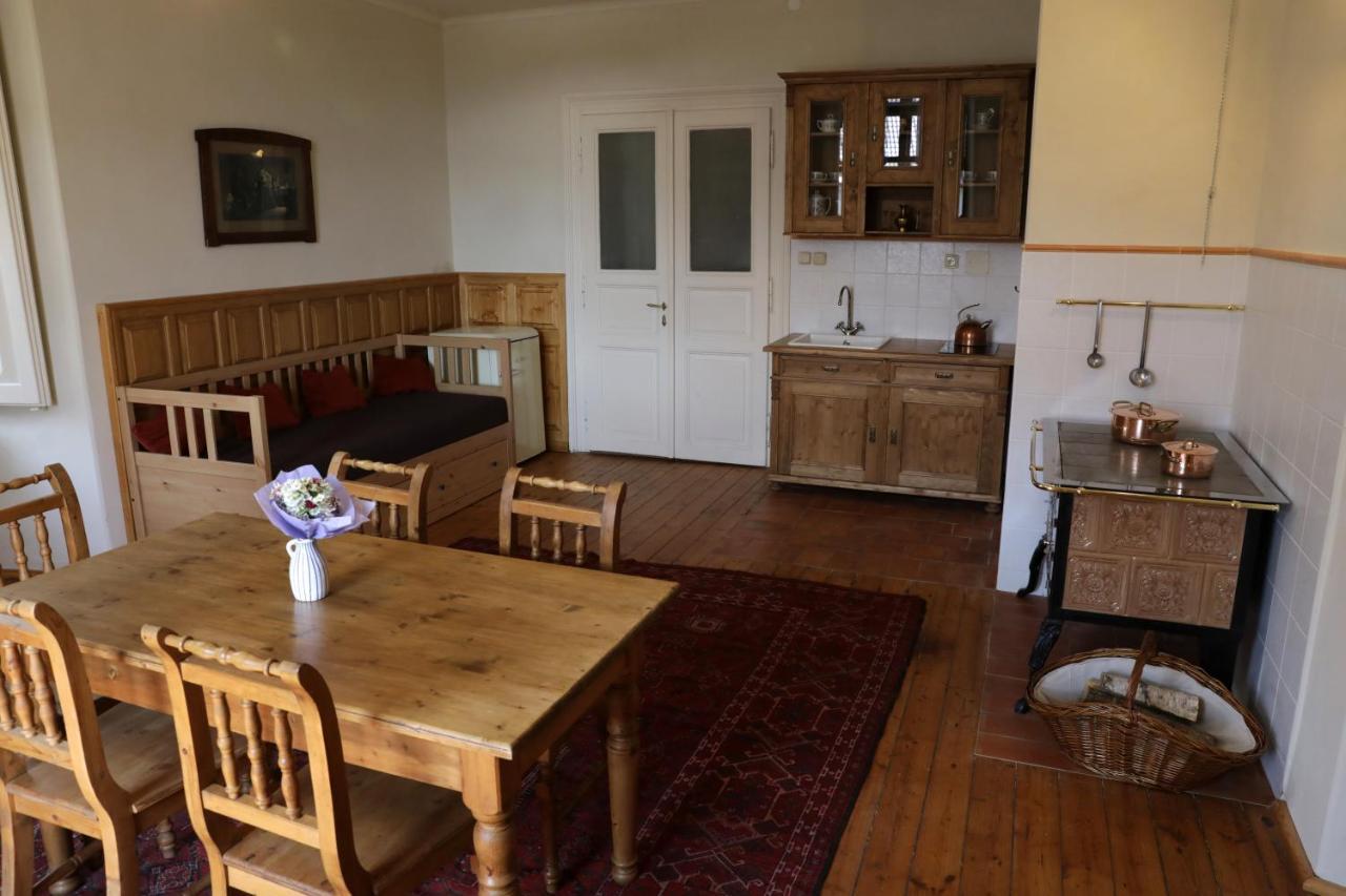 Historicke Apartmany Zelenohorska Posta Nepomuk Екстериор снимка